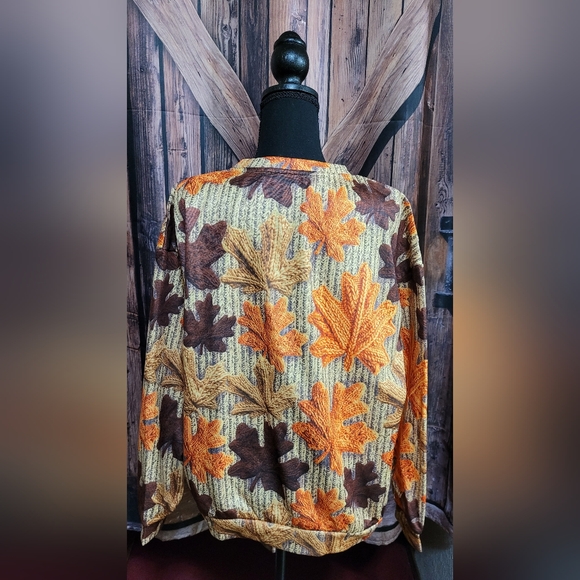 SHEIN NWOT Women's Long Sleeve Loose Fit Leaf Print Round Neck Casual Top - Picture 7 of 8